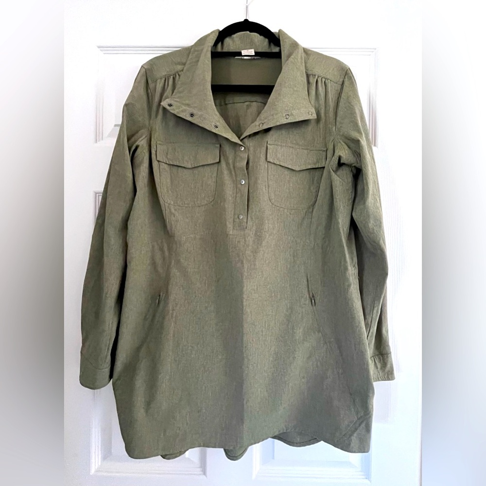 Duluth Trading Co Tunic Size M Sol Survivor UPF 50+ Sun Protection Green or Gray